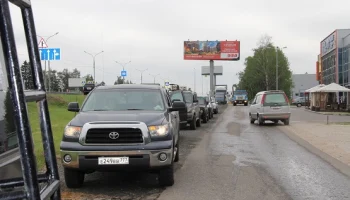 По нефтепроводу до карьера (Володарка)